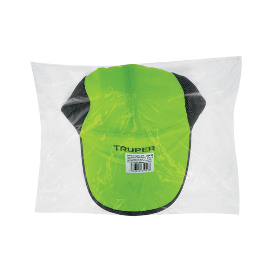 Gorra color verde 100% poliéster con visera curvada