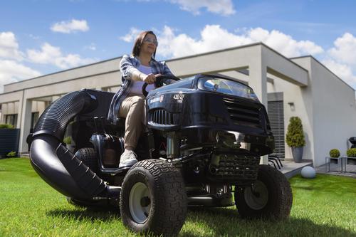 Tractor Podador de Césped de 42" / 106.7 cm