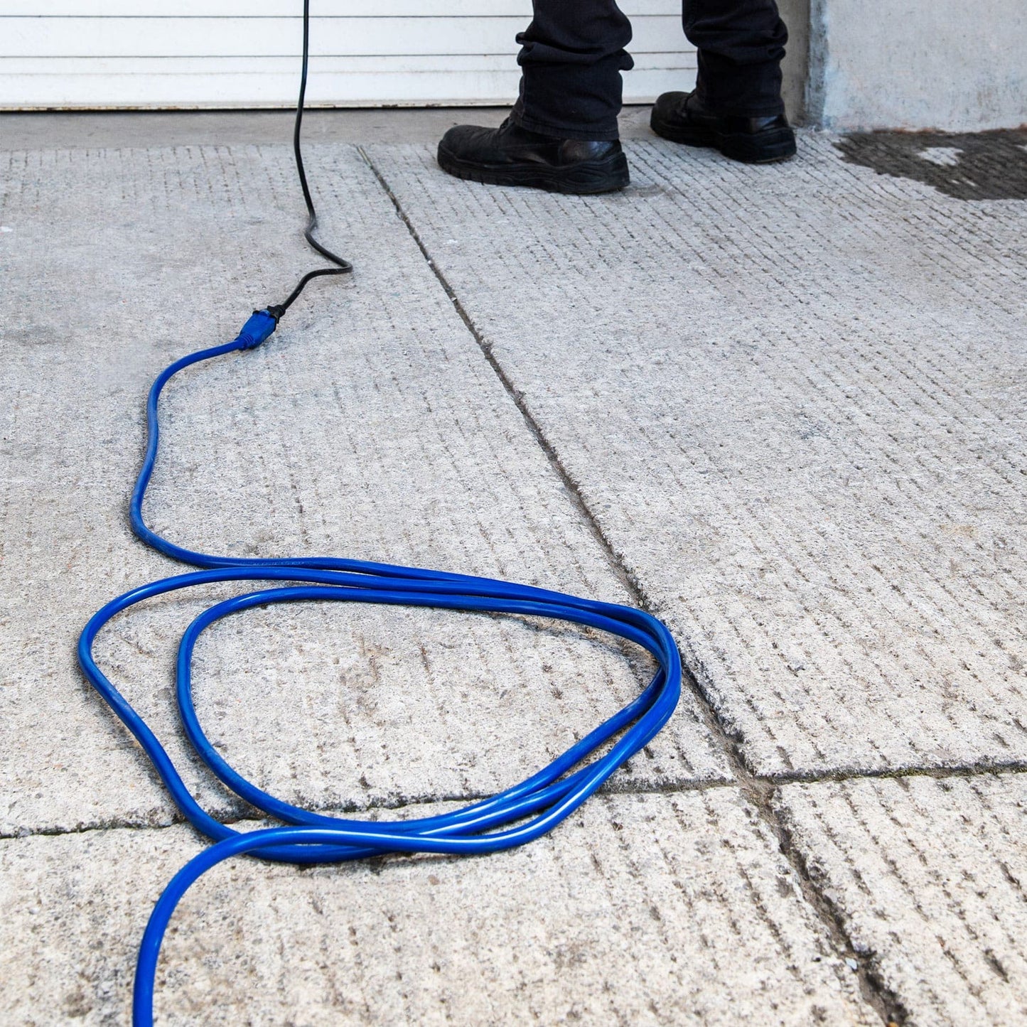 Extensión de uso rudo aterrizada 4 m 3x16 AWG