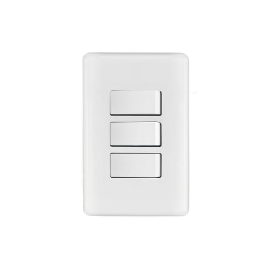 Placa armada con 3 interruptores sencillos de línea Basic