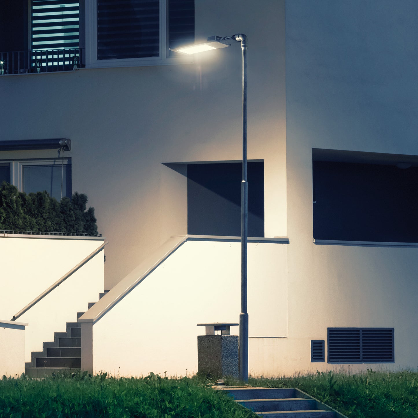 Luminario suburbano LED de 100 W con temperatura de color 6 500 K