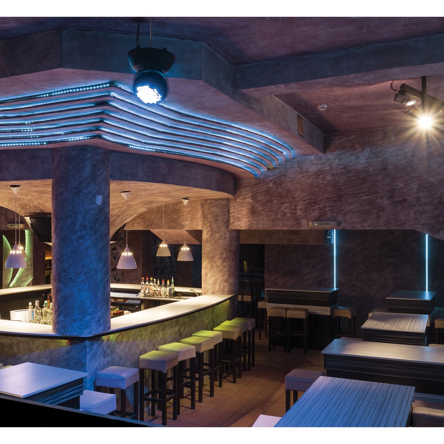 Tira LED RGB de 40 W para interior y exterior de 5 m