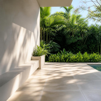 Cemento blanco Holcim 50 kg — obra típica: terraza de vivienda con acabados claros de cemento