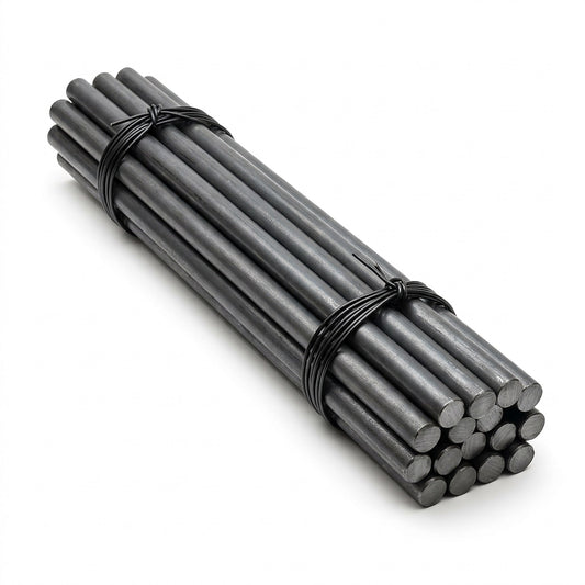 Atado de varillas de hierro liso de acero negro amarradas con alambre, imagen referencial