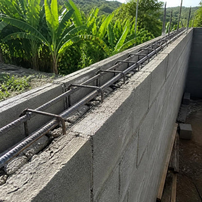 Solera de bloque 12x20x40 cm — solera de amarre sobre un muro de bloques de concreto
